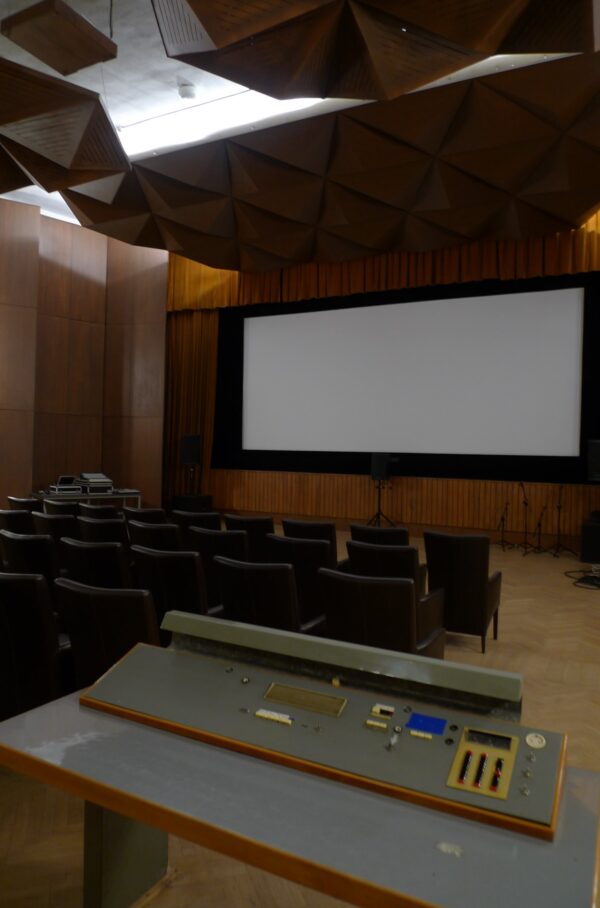 76978615_1699381030198343_1179841161322299392_n