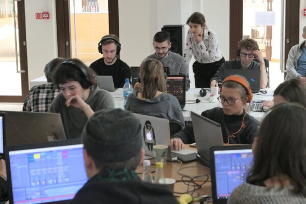 53397904_1470981169704998_4762611182093729792_n