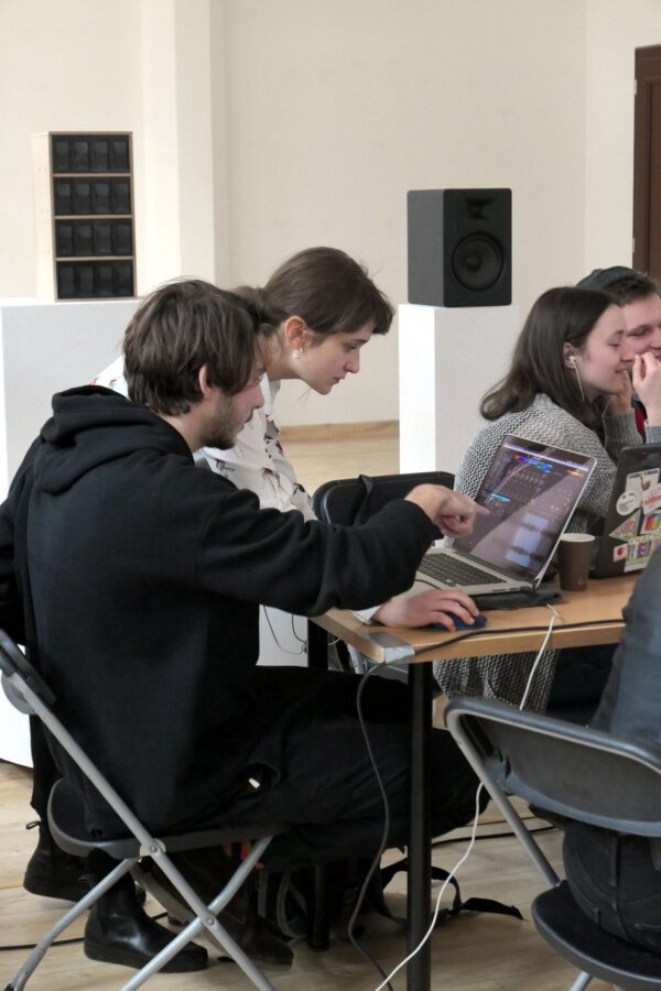 53423753_1470981203038328_8453707764198277120_n