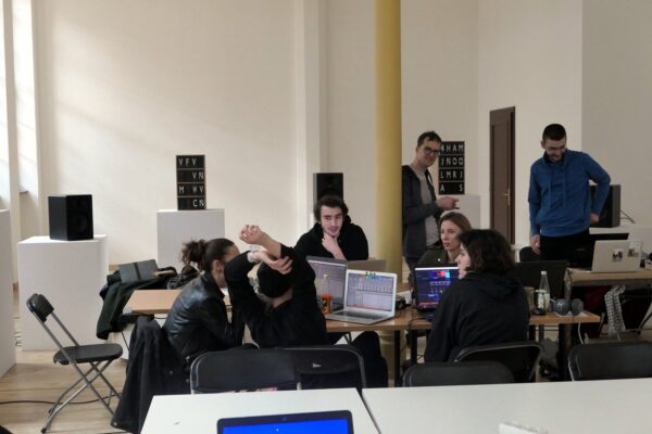 53537502_1470980753038373_6386831229185949696_n