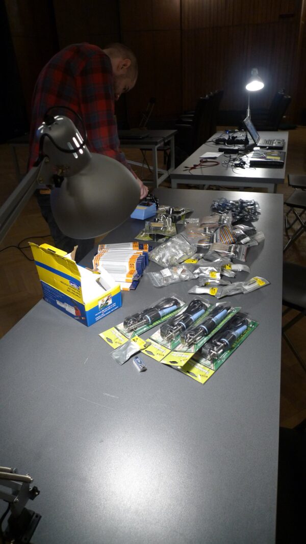 70038361_1696559760480470_6929130266883522560_n