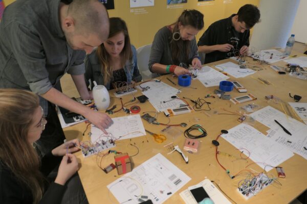 71641658_1646428338826946_2115804093778755584_n