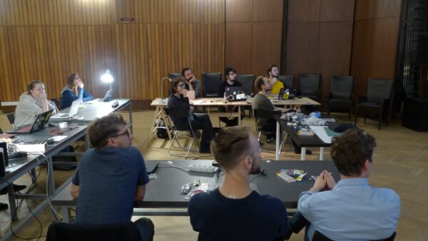 76642466_1696559217147191_8257081309529112576_n